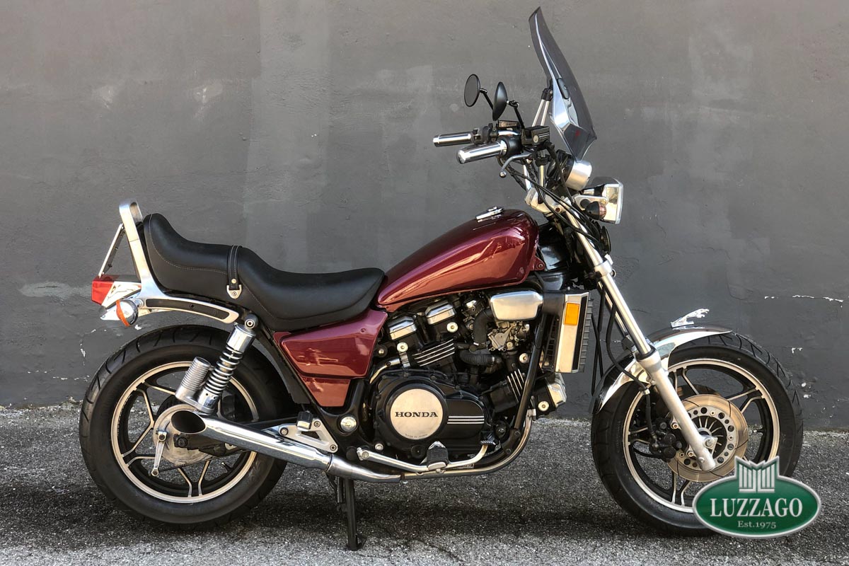 Honda - CB 750 F Custom