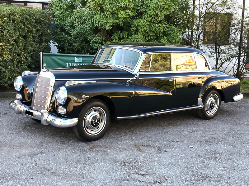 Mercedes-Benz 300 D "Adenauer" (W189) (1 of 3142) - 1955