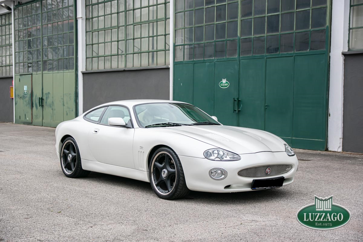 Jaguar - XK8 R 4.0 Coup&egrave; Arden Edition (1 of 18)