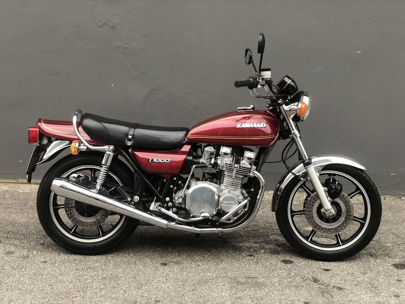Kawasaki - Z1000