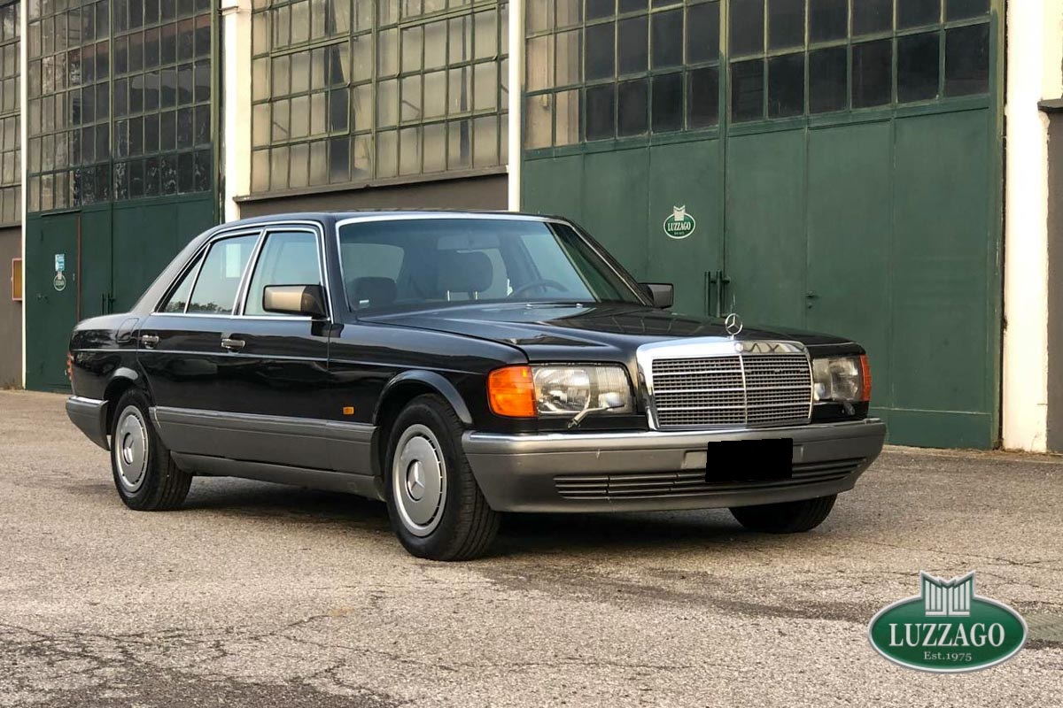 Mercedes-Benz - 300 SE Automatic (W126)