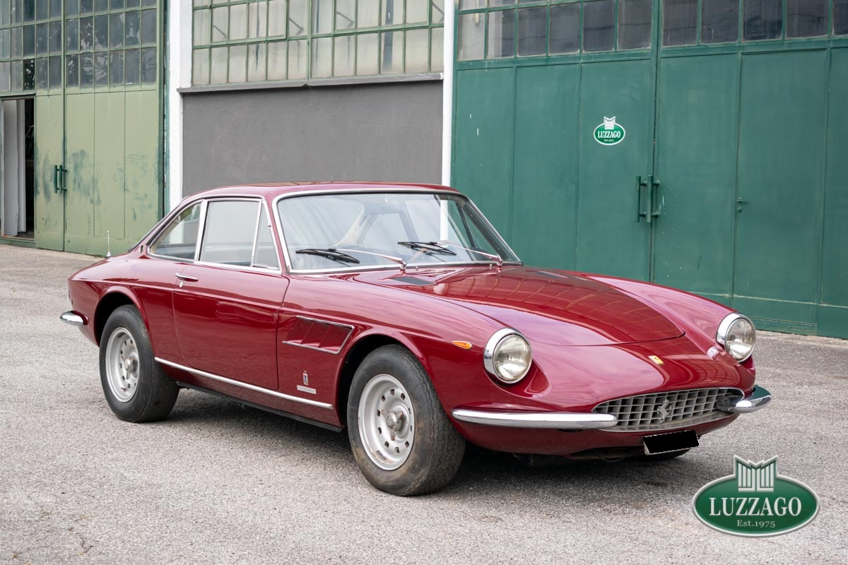 Ferrari - 330 GTC (1 of 598)
