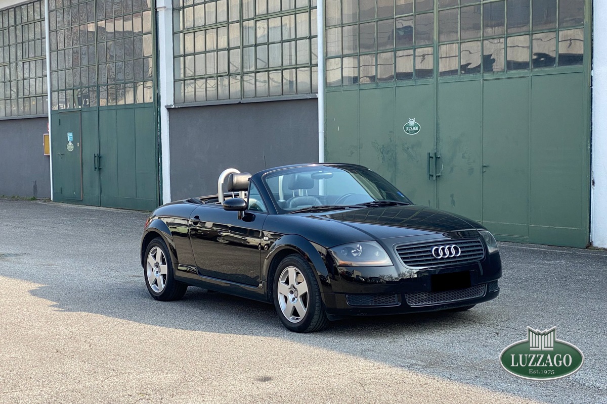 Audi - TT Roadster 1.8 T 20V 179 CV S1
